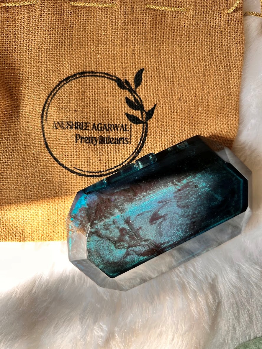 Additional image for Blue Bliss Crystal Clutch