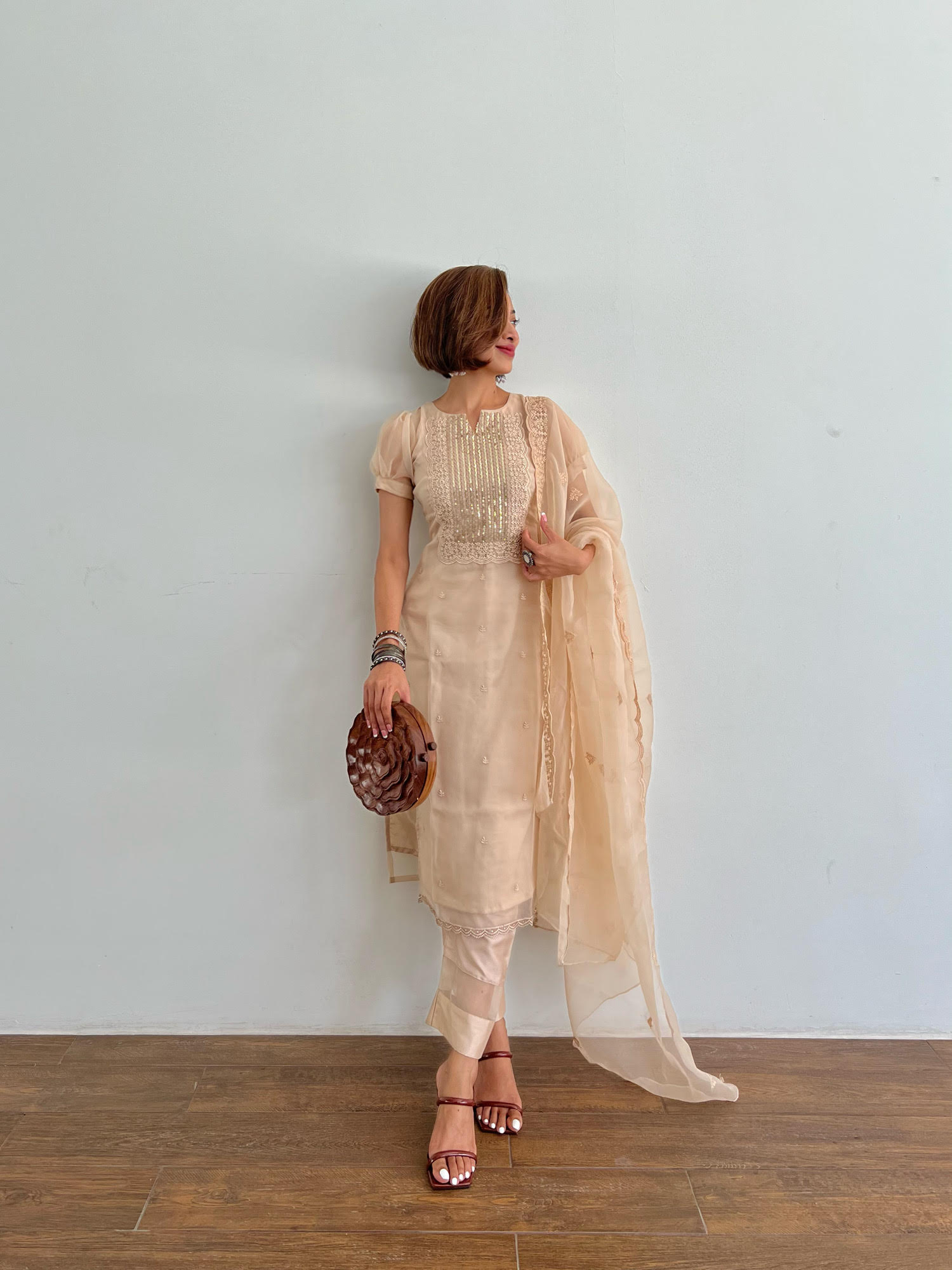 Additional image for Rose Carved wooden clutch